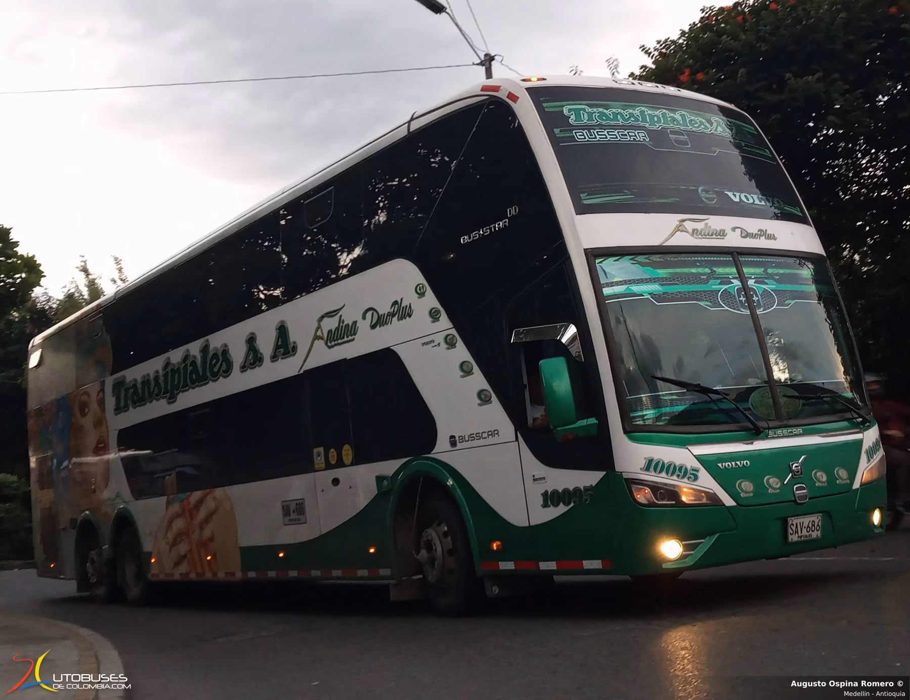 Busscar Busscar Busstar DD Volvo B420R