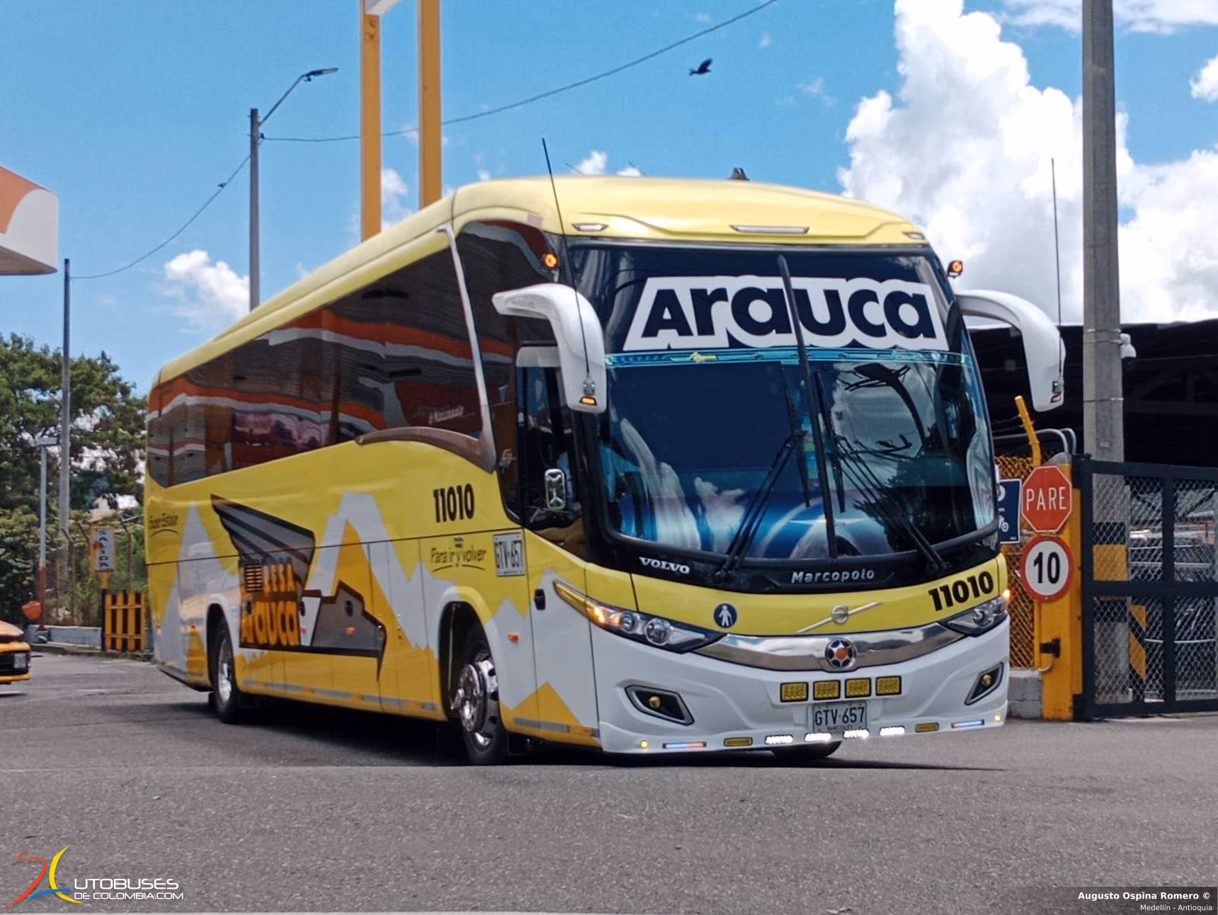 Marcopolo Superpolo Marcopolo Paradiso 1200 New G7 Volvo B460R