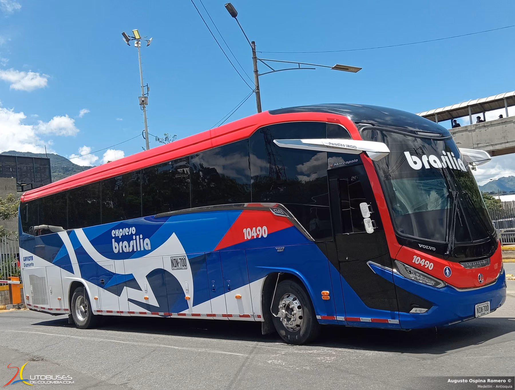 Marcopolo Superpolo Marcopolo Paradiso 1200 G8 Volvo B460R
