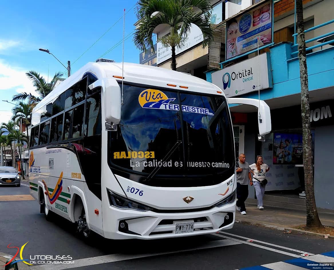 Autobuses ICC Autobuses ICC Legacy Chevrolet Isuzu NPR
